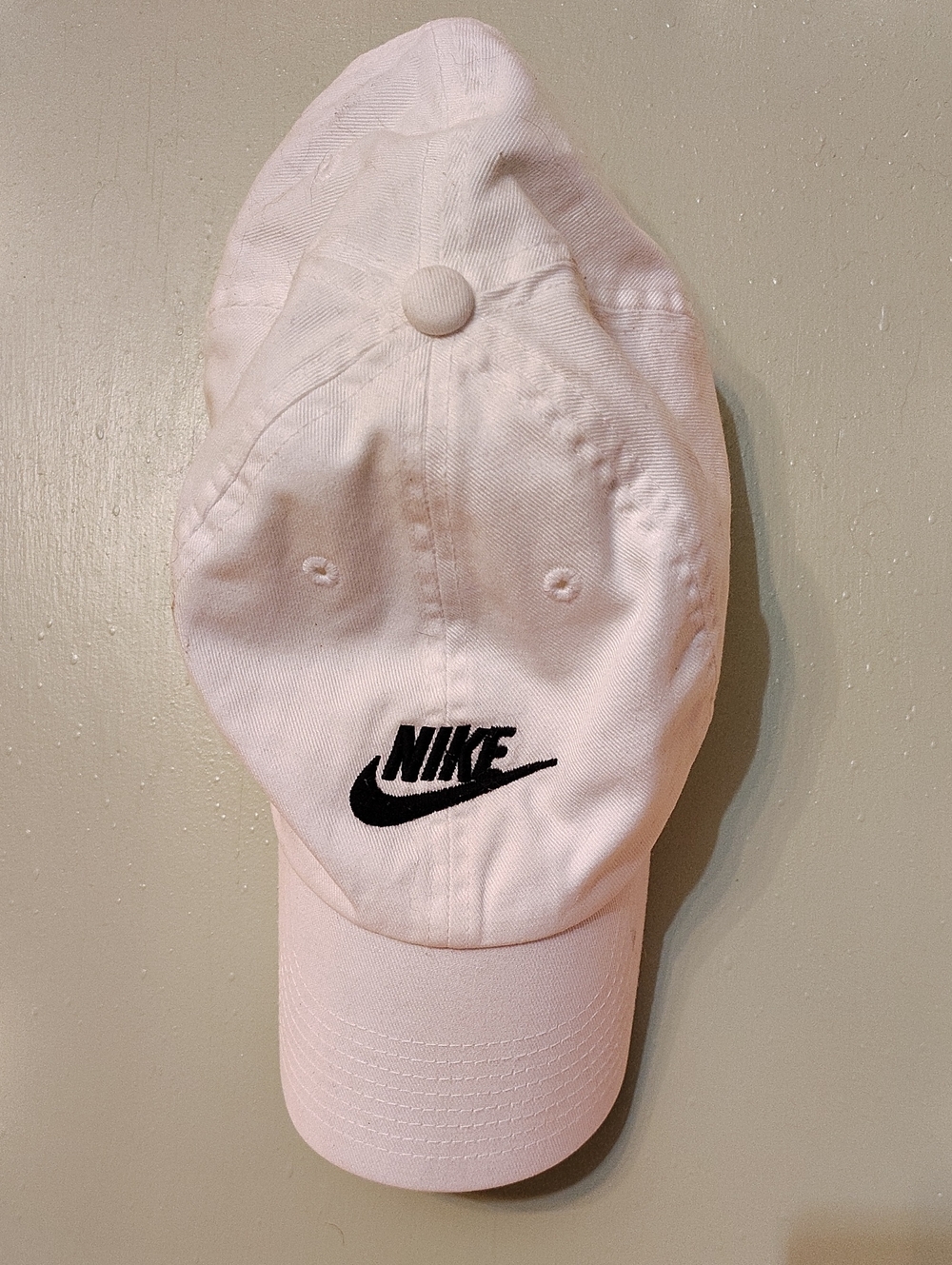 Women's Nike Heritage 86 Black Logo White 1 Size Dad Hat